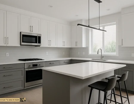 מטבח לבן מט עם אפור מודרני